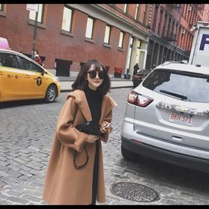 Full wool camel hooded coat